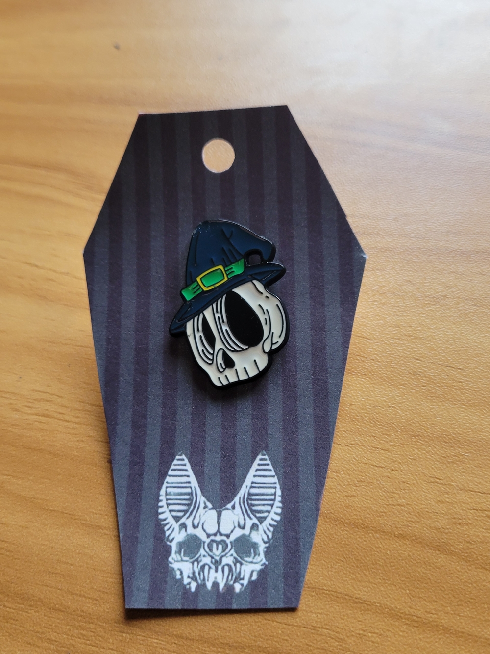 💀NEW💀 Witch Hat Skull Enamel Pin - Black & Cream with Green Accent